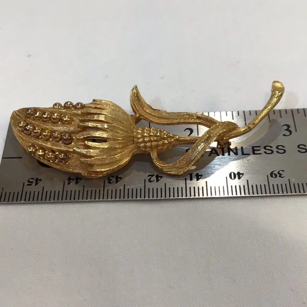 Golden Thistle brooch, National flower of Scotland